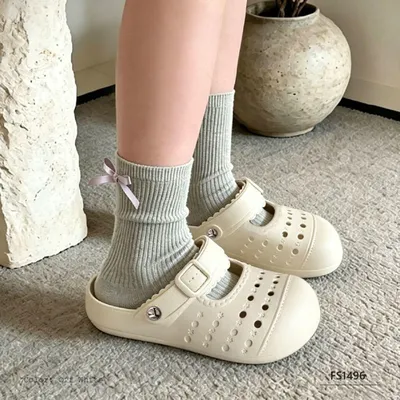 Yavelle Haven Women's Slippers
