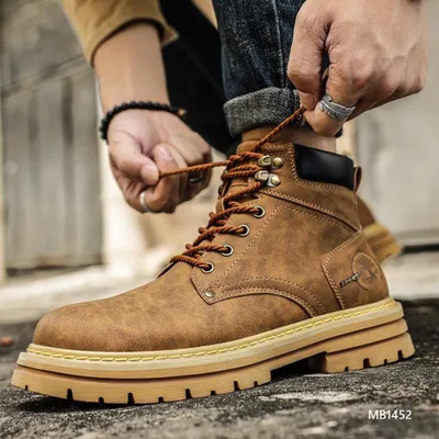 Avexon Holt Martin Boots