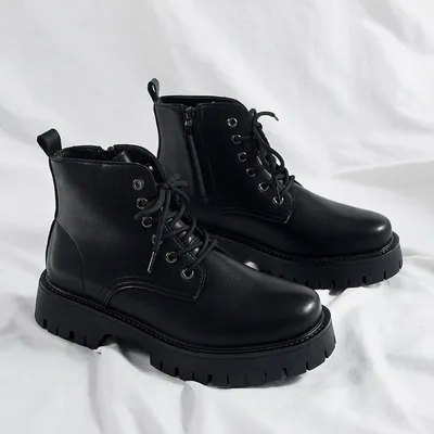 Varex Noir Martin Boots