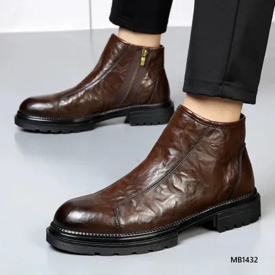 Kaivor Noir Martin Boots
