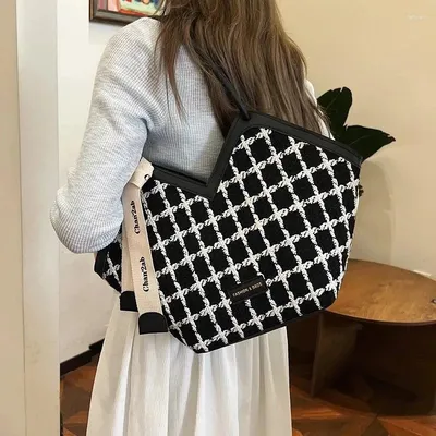 Large Capacity Shoulder Tote Bag
