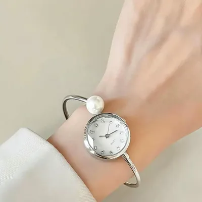 Elegant And Minimalist Small Dial with Pearl Watch