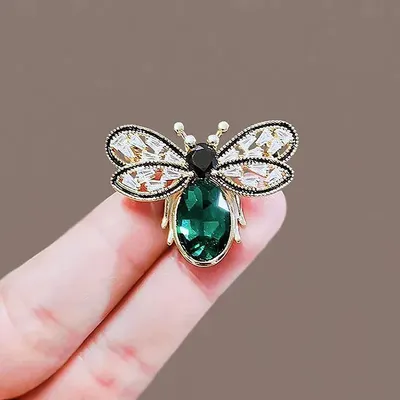  Hijab Brooch / Hijab Pin Crystal Bee
