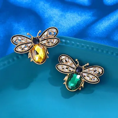  Hijab Brooch / Hijab Pin Crystal Bee