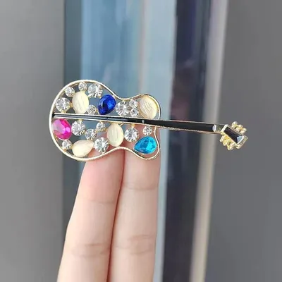 Rhinestone Guitar Hijab Brooch / Hijab Pin