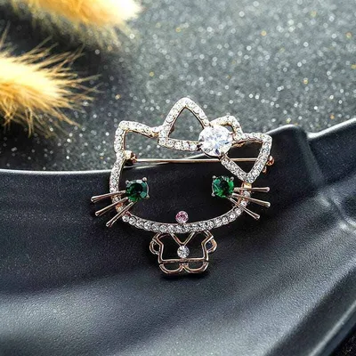 Hello Kitty Brooch / Hijab Pin