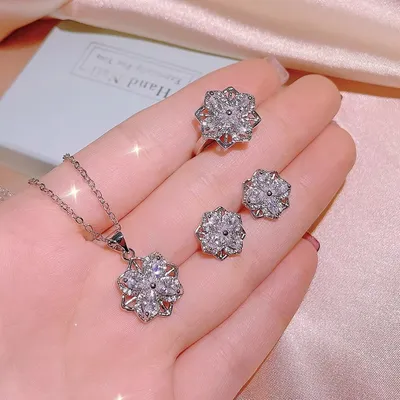  Diamond Sparkle Flower Necklace Set