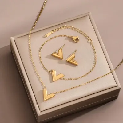  V Letter Gold Plated Necklace Set