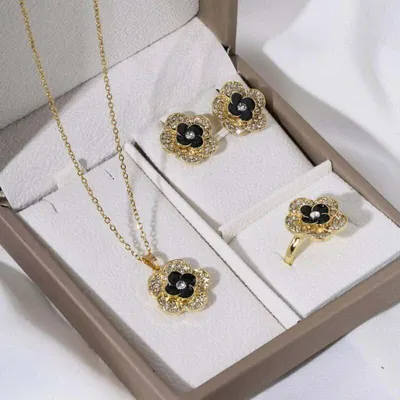  Black Flower Crystal Jewellery Set (4 Pcs)
