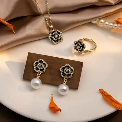  Black Camellia Flower Pearl Jewellery Set (4 Pcs)