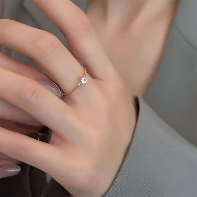 Minimalist Women's Finger Ring