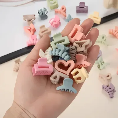 Color Mix Hair Claw Clip Set (6 Pcs)