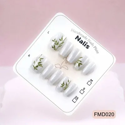 Glossy Designer Fake Nails ( 1 Set )