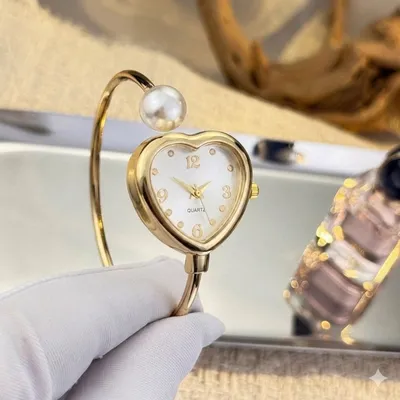 Heart-Shaped Dial Adjustable Open Design Watch