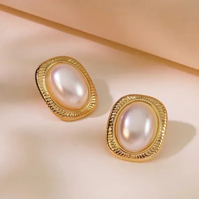 Pearl Gold Plated Stud Earring 