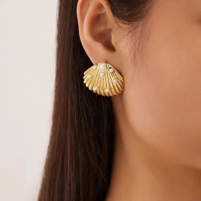 Creative Stainless Steel Shell Pearl Stud Earring
