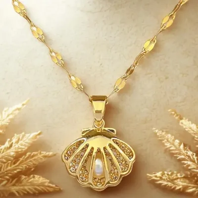 Elegant Gold Plated Shell Pearl Pendant Necklace (1 pc)