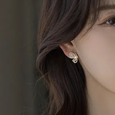 Butterfly Shape Pearl Stud Earrings