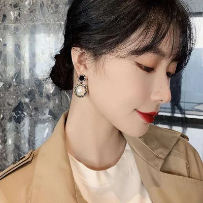 Alloy Antique Pearl Gold Drop Earrings 