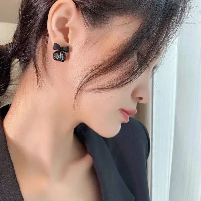 Black Color Bowknot Cube Crystal Earrings 