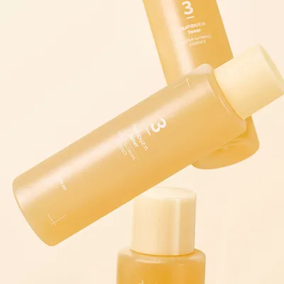 Numbuzin No.3 Super Glowing Essence Toner 200ml