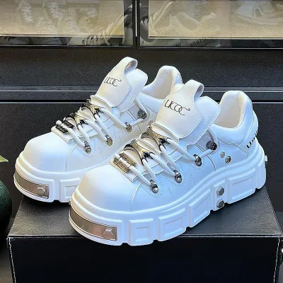 Lightweight Men's Casual Sneakers 