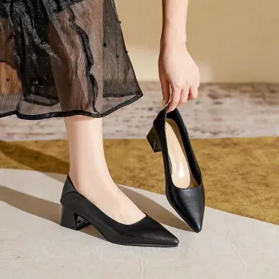 Women's High Heel Pump's
