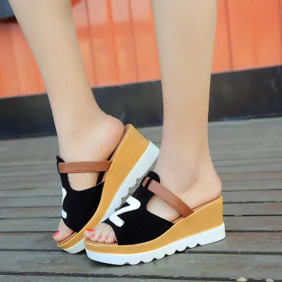 Ladies Fancy Flat Sandal High Quality