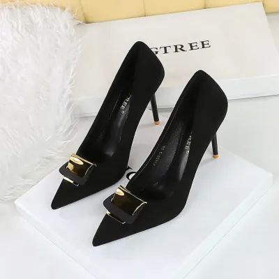 Metal Decorative Single Shoe High Heel