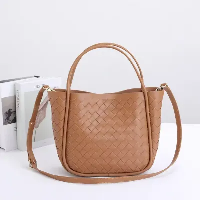  Artisanal Woven Bucket Handbag