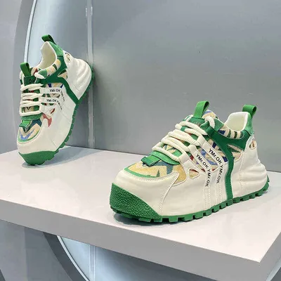  New Breathable Mesh Casual Running Shoes