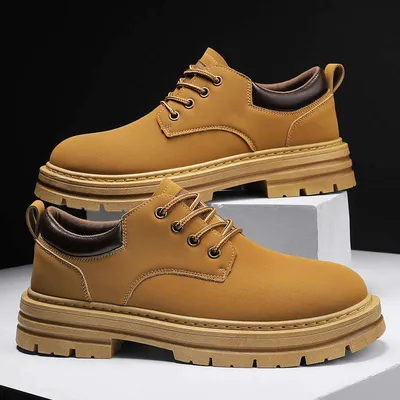 Men Skateboarding Style Shoes