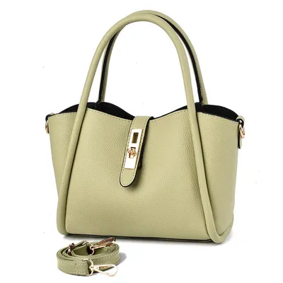  New Beautiful and Fashionable Handbag