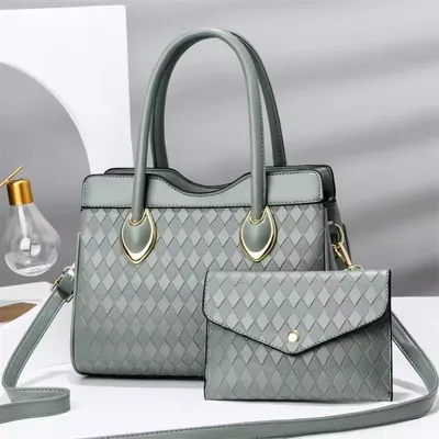 Must-Haves Shoulder Bag Set