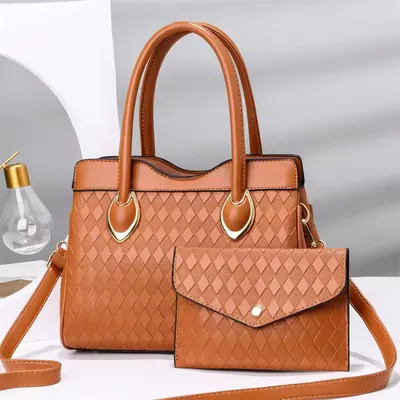 Must-Haves Shoulder Bag Set