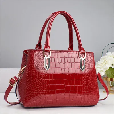  Zipper Closure Shoulder Bag