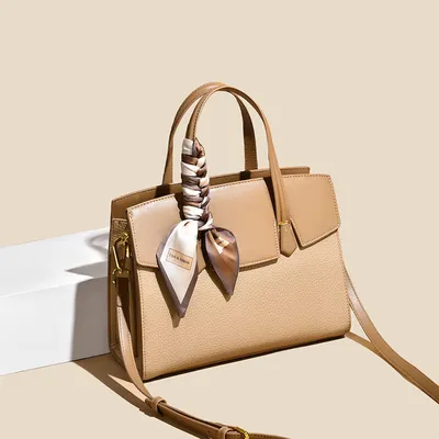 New Premium Commut Handbag