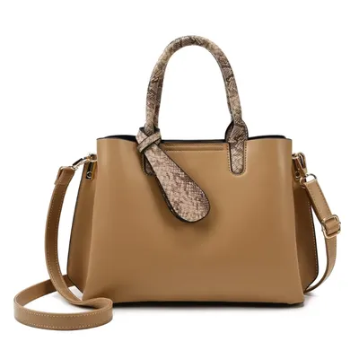  Women Comfortable Beautiful Purses 