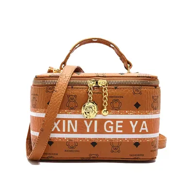  Luxury Women's Bucket Bags