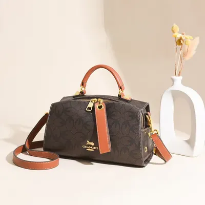 Retro Light Luxury Handbag