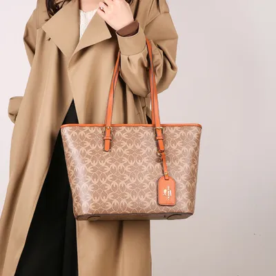 Artificial Leather Zipper Shoulder Bag 