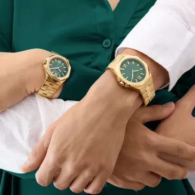 Guess Emperor Men's Green Dial Watch