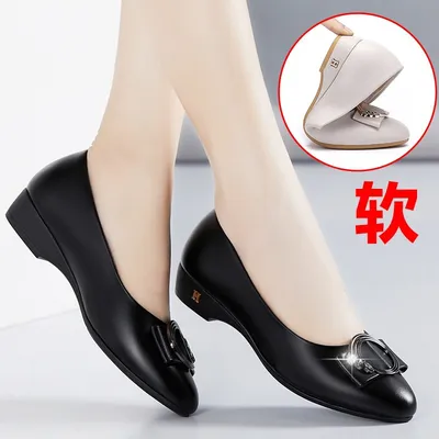 Flat heel leather pump shoes