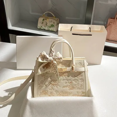 High-end Middle-aged Mother Bag