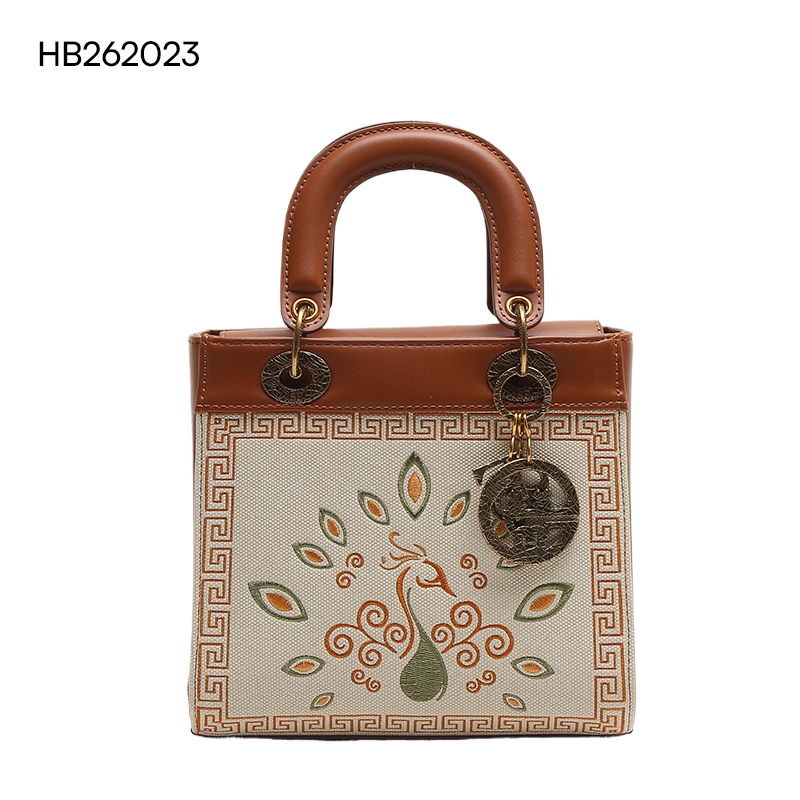 Retro heavy embroidery handbag 
