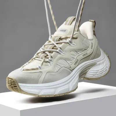 Fashionable Anti slip and Wear-resistant Sports Shoes