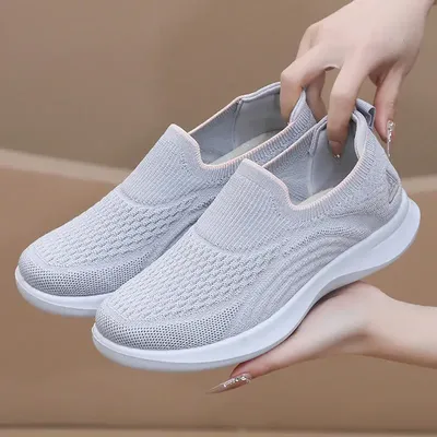 Lightweight Flying Woven Casual Shoe