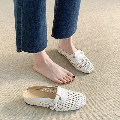 New Hidden Wedge Closed Toe Sandal
