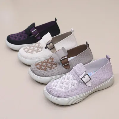 Lightweight Breathable Non-Slip Sneaker