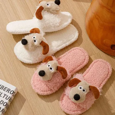 Funny Cartoon Dog Cotton slippers .